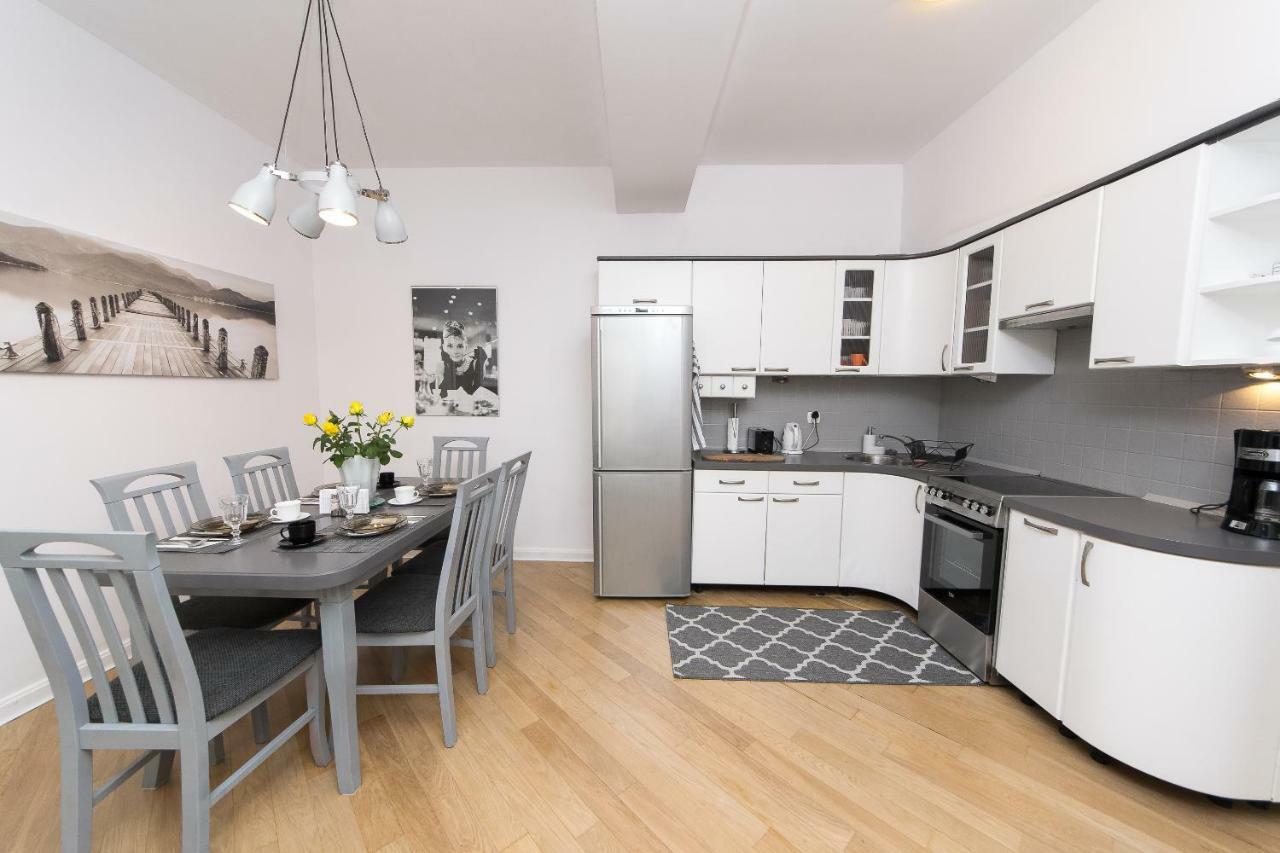 Spacious Apartment In Old Town P4You Pl Kraków Eksteriør billede
